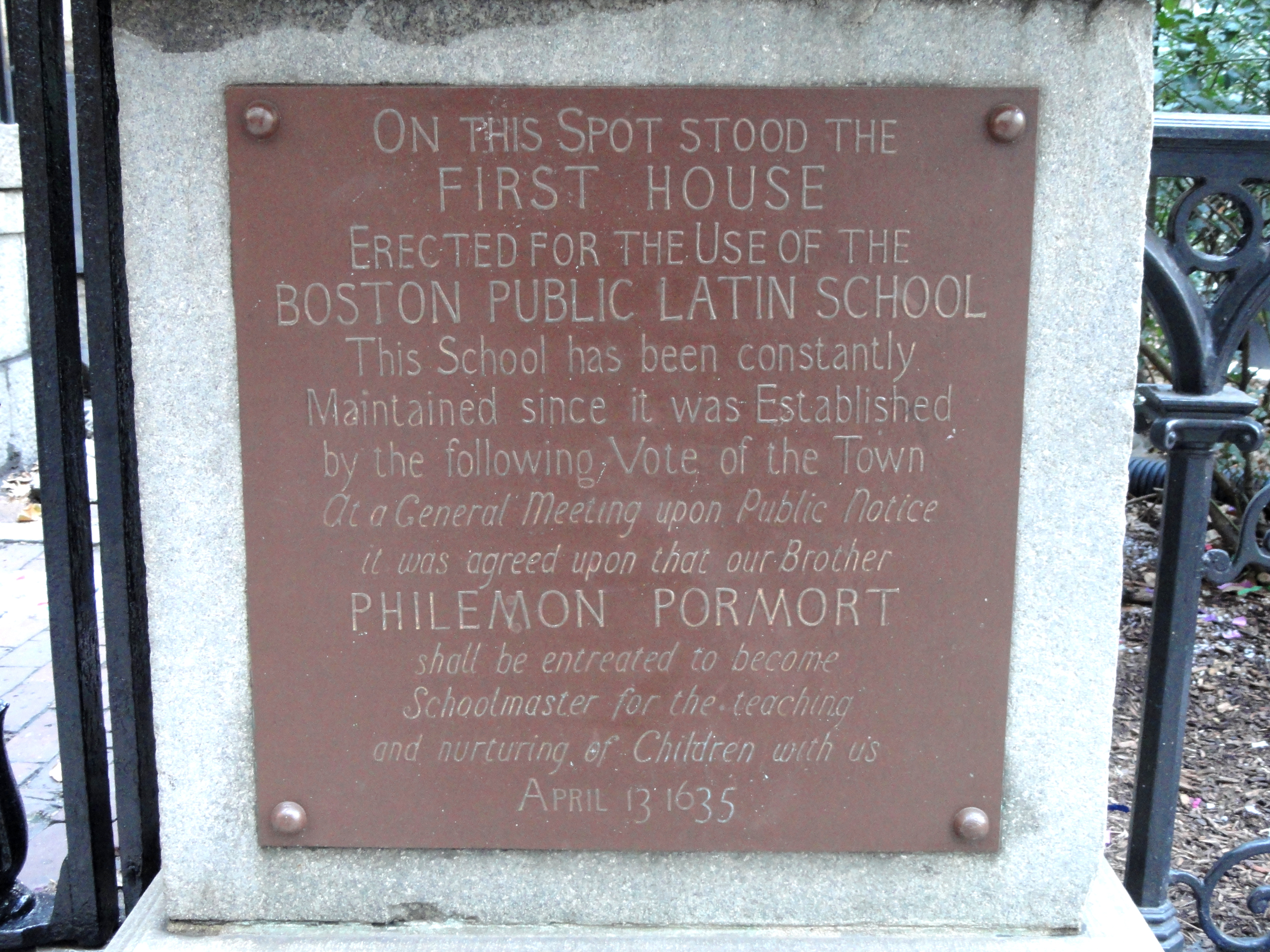 1635BostonLatinSchool